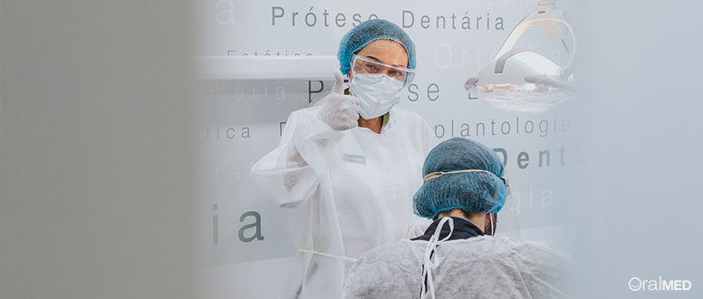 Deve continuar sempre a visitar o seu dentista. Mesmo sem dentes naturais.