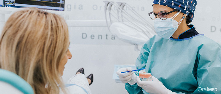 Mesmo sem vacina, os pacientes podem visitar os seus dentistas em total segurança.