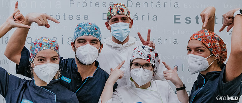 Informe-se sobre facetas dentárias junto do seu dentista.