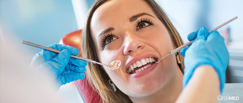 Se gostava de aperfeiçoar o seu Sorriso, pergunte ao seu dentista se as lentes de contacto são uma opção para si.