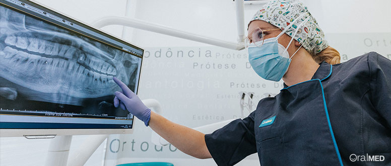 Ortopantomografia: com este exame, os dentistas conseguem ter uma visão panorâmica da boca dos Pacientes.