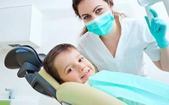Todas as crianças devem ser acompanhadas por um profissional de Medicina Dentária.