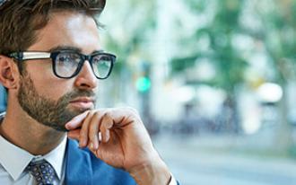 Ranger os dentes pode desgastar significativamente o esmalte dentário.