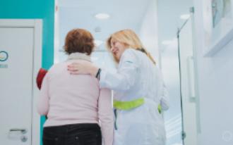 evitar dores após implantes dentários