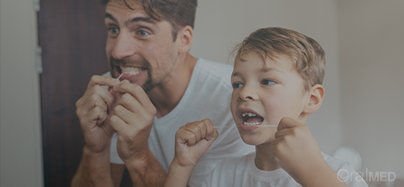 Fio dentário nos dentes de leite?